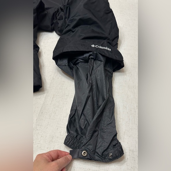 Columbia Women's winter Pants - Black 🥶 - Picture 8 of 13